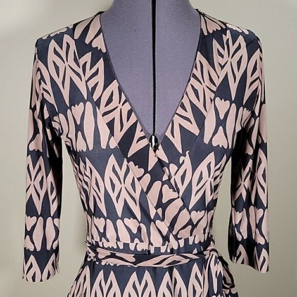 Kokoon Faux Wrap Dress Sz XS - Picture 6 of 8